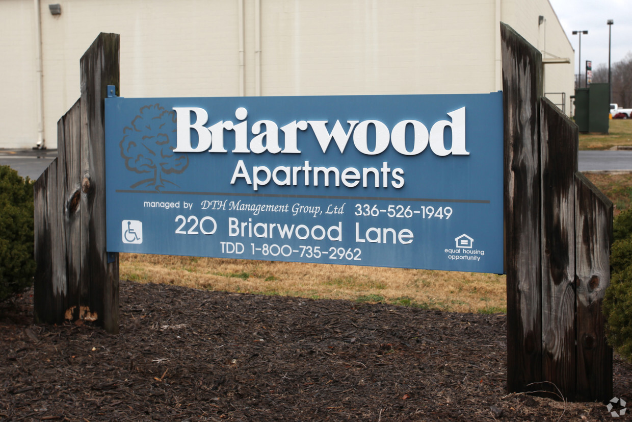 Foto del edificio - Briarwood Apartments