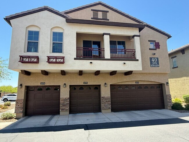 Building Photo - 2 Bedroom Townhome In Gated Community of P...