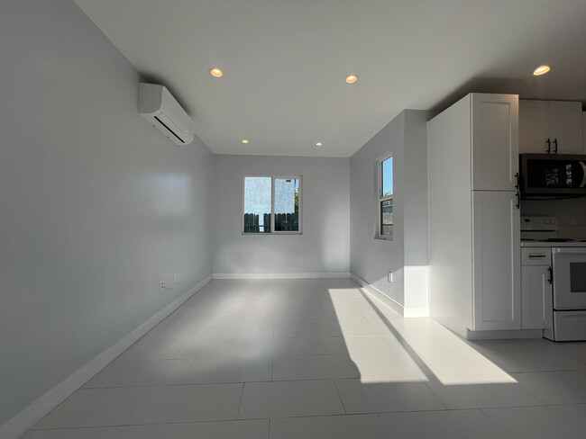 Foto del edificio - 2821 Knode St