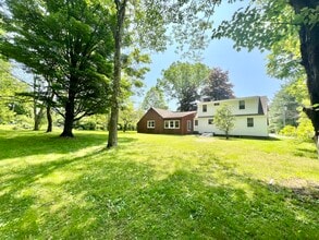 Building Photo - 36 Plumtree Rd