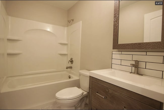 Building Photo - 1126/1128 E 29th Ave