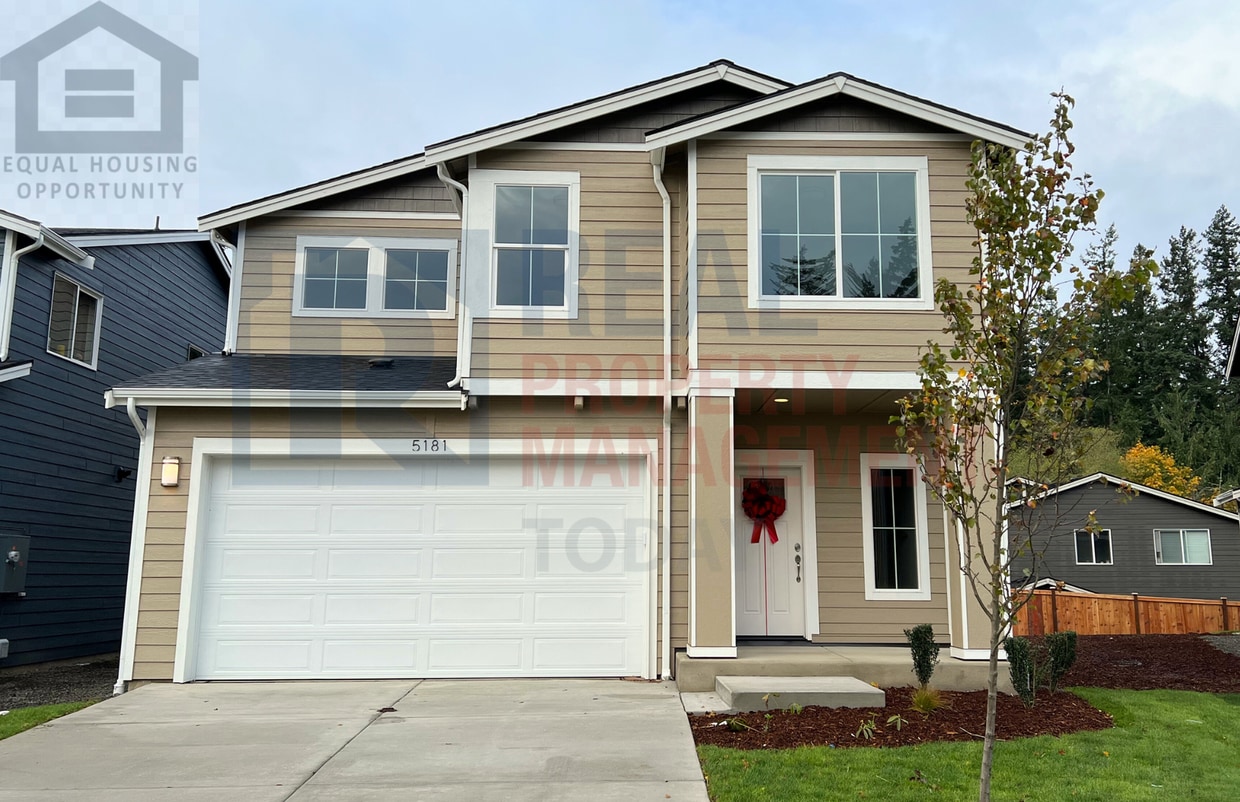 Primary Photo - Stunning 5 Bedroom! Great Location!
