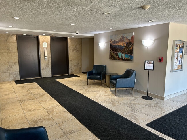 Building Photo - Campell Court Apartments