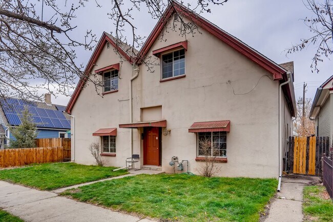 Photo - 836 Galapago St Townhome