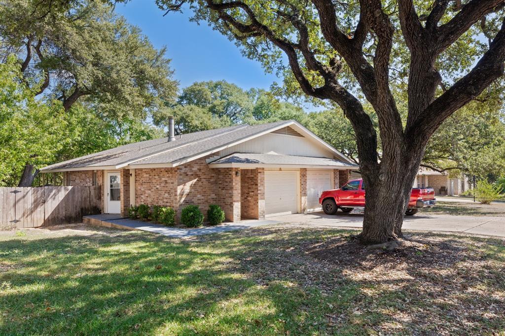 Primary Photo - 1402 Vista Ridge Cove