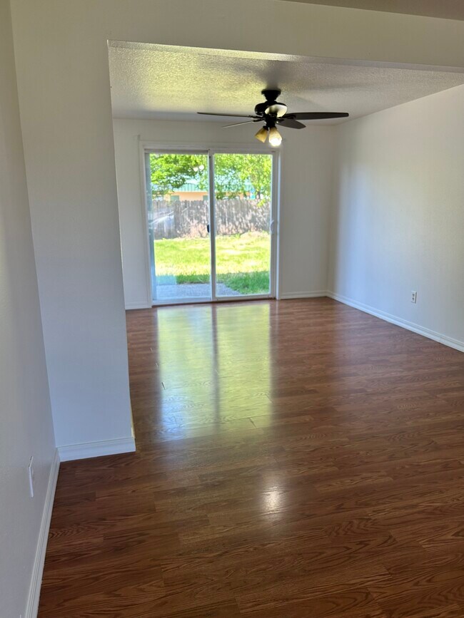 Foto del edificio - 14260 SE 8th St