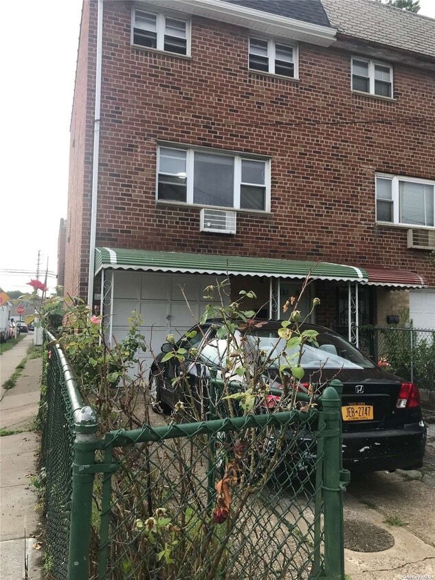 Primary Photo - 217-01 Hempstead Ave