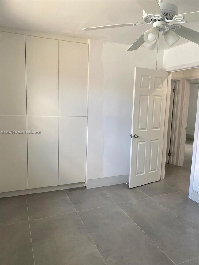 Foto del edificio - 2820 NW 14th Ct