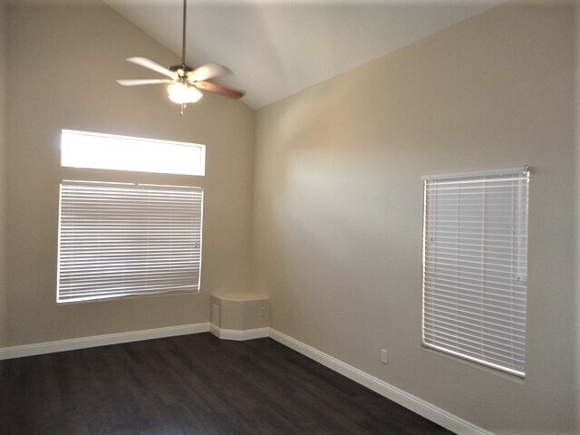 Foto del edificio - 522 E Jasper Drive