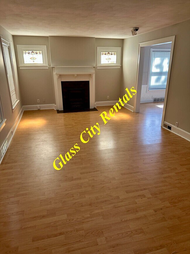 Foto del edificio - 4351 Willys Pkwy