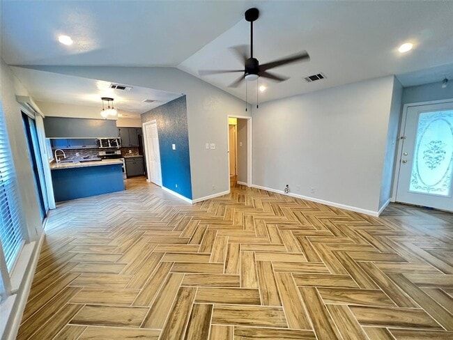 Building Photo - 1419 Hyridge Cir
