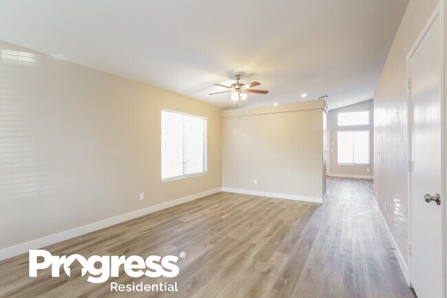 Foto del edificio - 4804 Minturn Ave