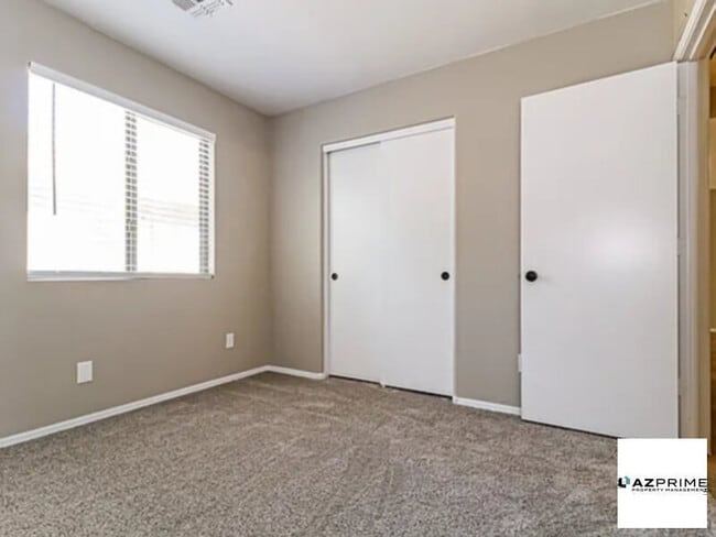 Foto del edificio - 23710 Chambers St