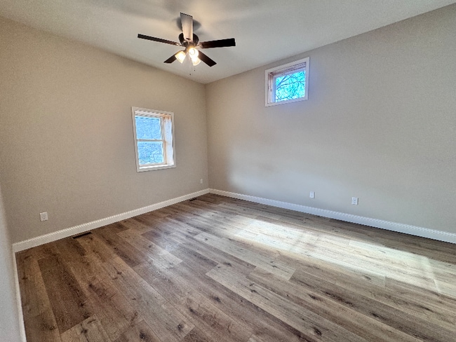 Foto del edificio - 211 W Court St