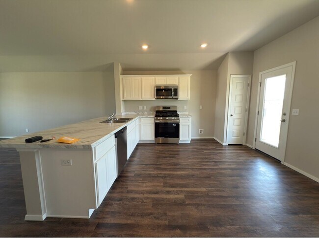 Foto del edificio - Brand New Built 3 Bedroom House