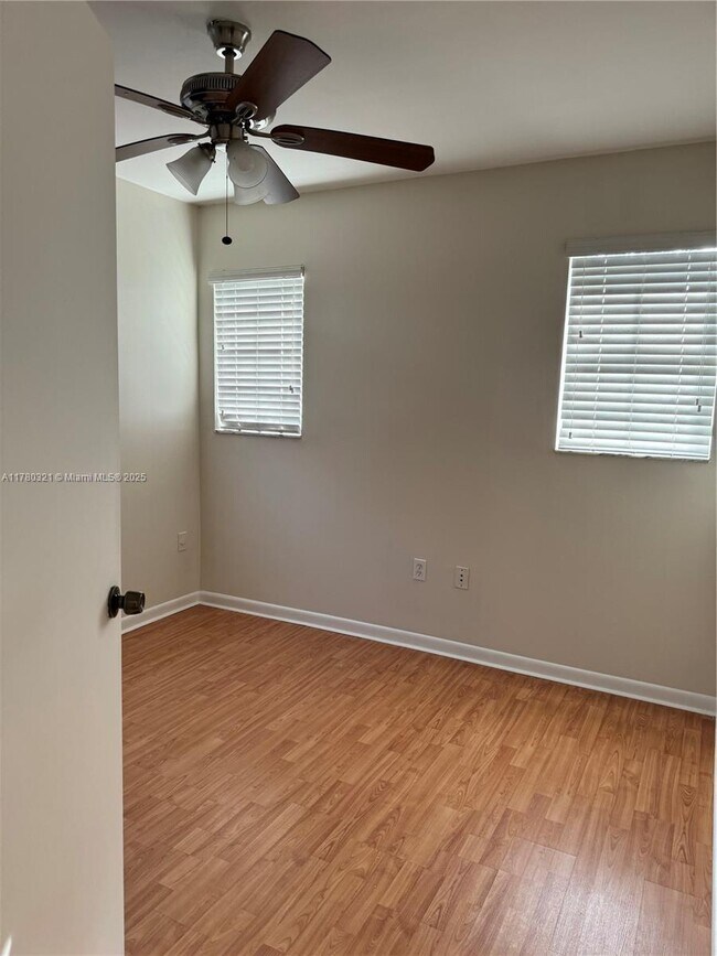 Foto del edificio - 3 bedroom in North Miami Beach FL 33181