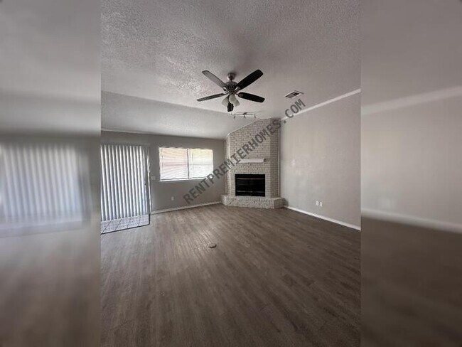 Building Photo - 1609 Rocky Mountain Way