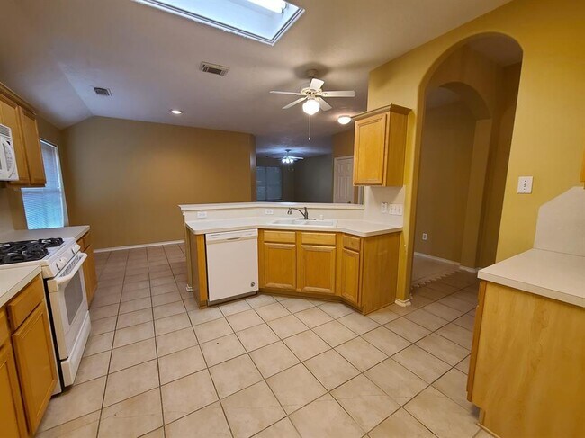 Building Photo - 26857 Manor Falls Dr