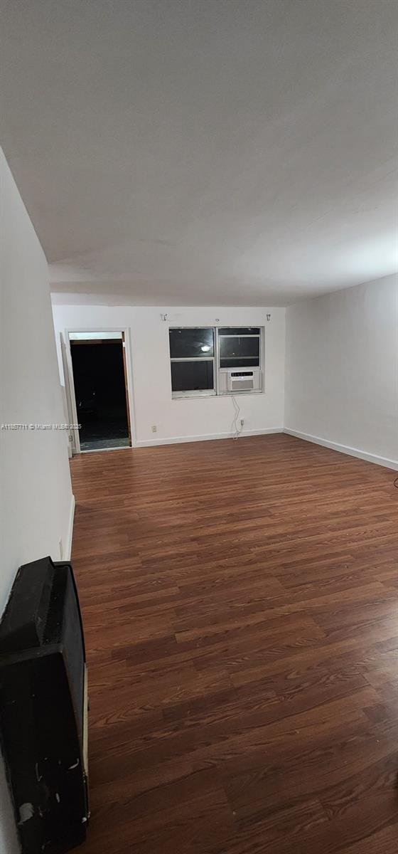 Building Photo - 371 NE 57th Ct