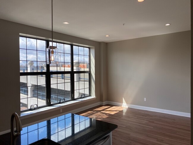 Building Photo - 428 Lackawanna Ave