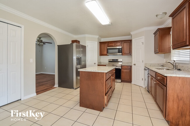Building Photo - 128 Monterey Oaks Dr