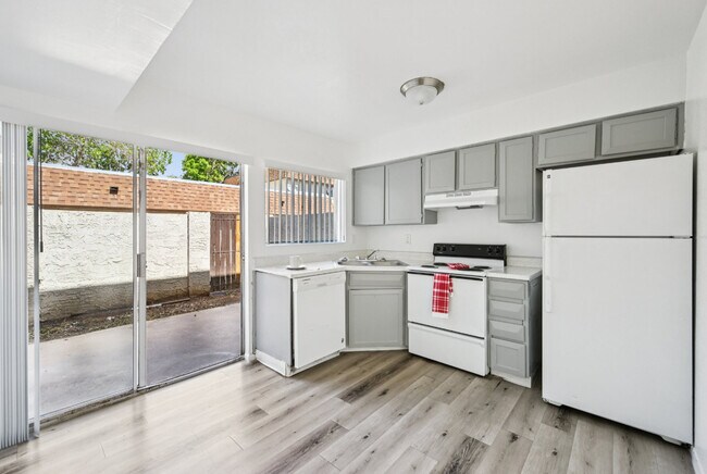 Building Photo - The Park on 57th Avenue