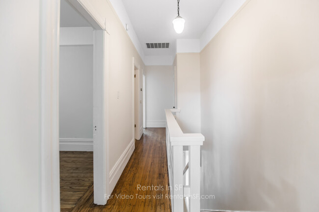 Building Photo - 1326 Hayes St