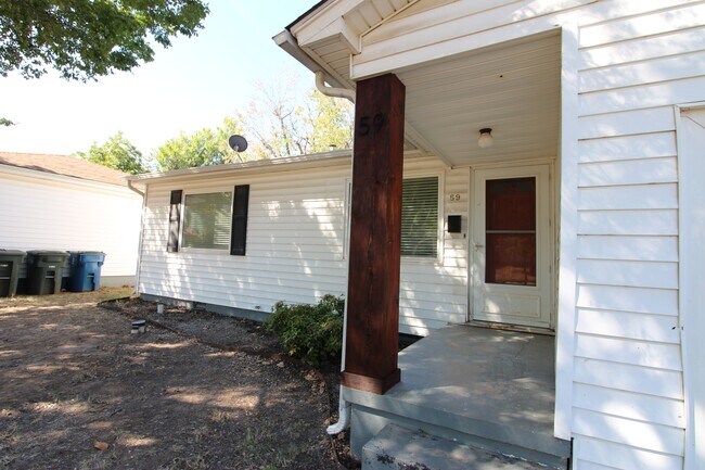 Foto del edificio - 59 Shirley Ln