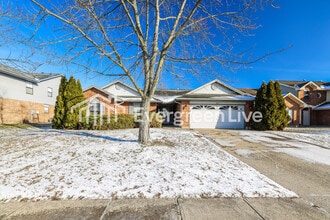 Building Photo - 6647 Charlesgate Rd