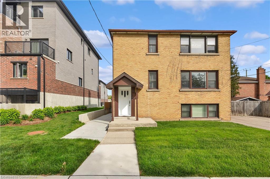 Photo principale - 102 Sydney St N