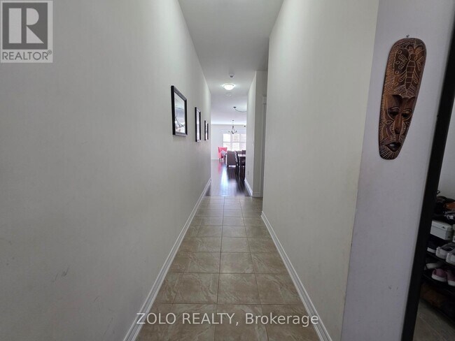 Building Photo - 7 Thornapple Ln