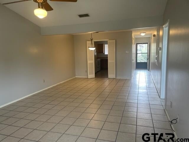 Building Photo - 400 W South Town Dr
