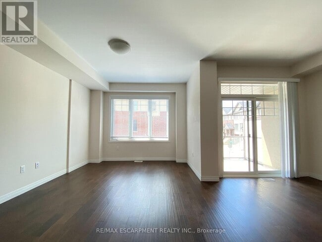 Building Photo - 4 Workman Ln