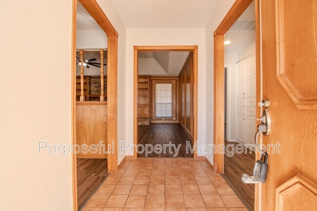 Foto del edificio - 1401 Harding Ave