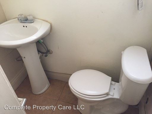 Building Photo - 431 W Howard St