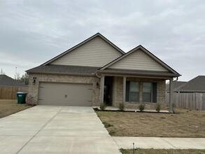 Building Photo - 90 GREEK FALL Dr