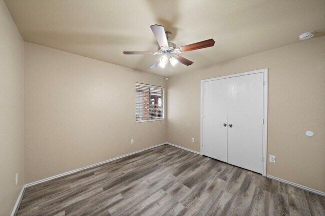 Foto del edificio - 20306 Silent Vale Ln