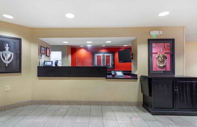 Building Photo - Furnished Studio-Houston - NASA - Johnson Space Center