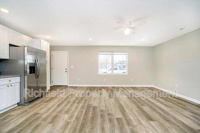 Photo - 2550 Columbia Ave Apartment