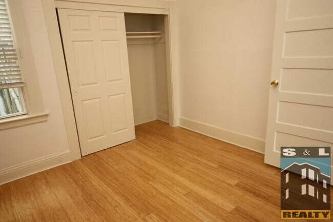 Building Photo - 2 bedroom in San Francisco CA 94110