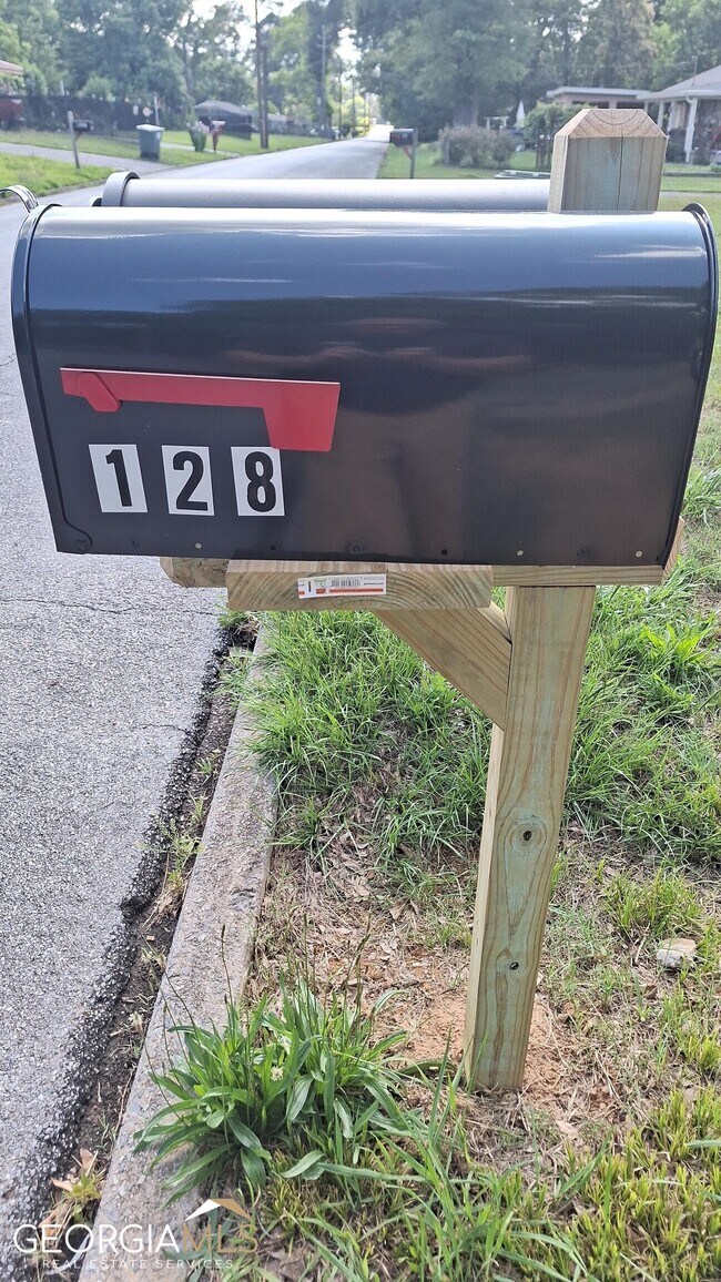 128 Irwin St, Cedartown, GA 30125 Townhome Rentals in Cedartown GA