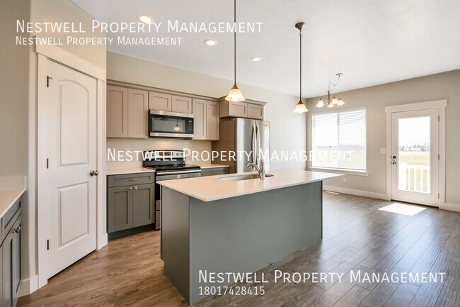 Foto del edificio - Amazing 4-bed Townome at The Exchange in Lehi