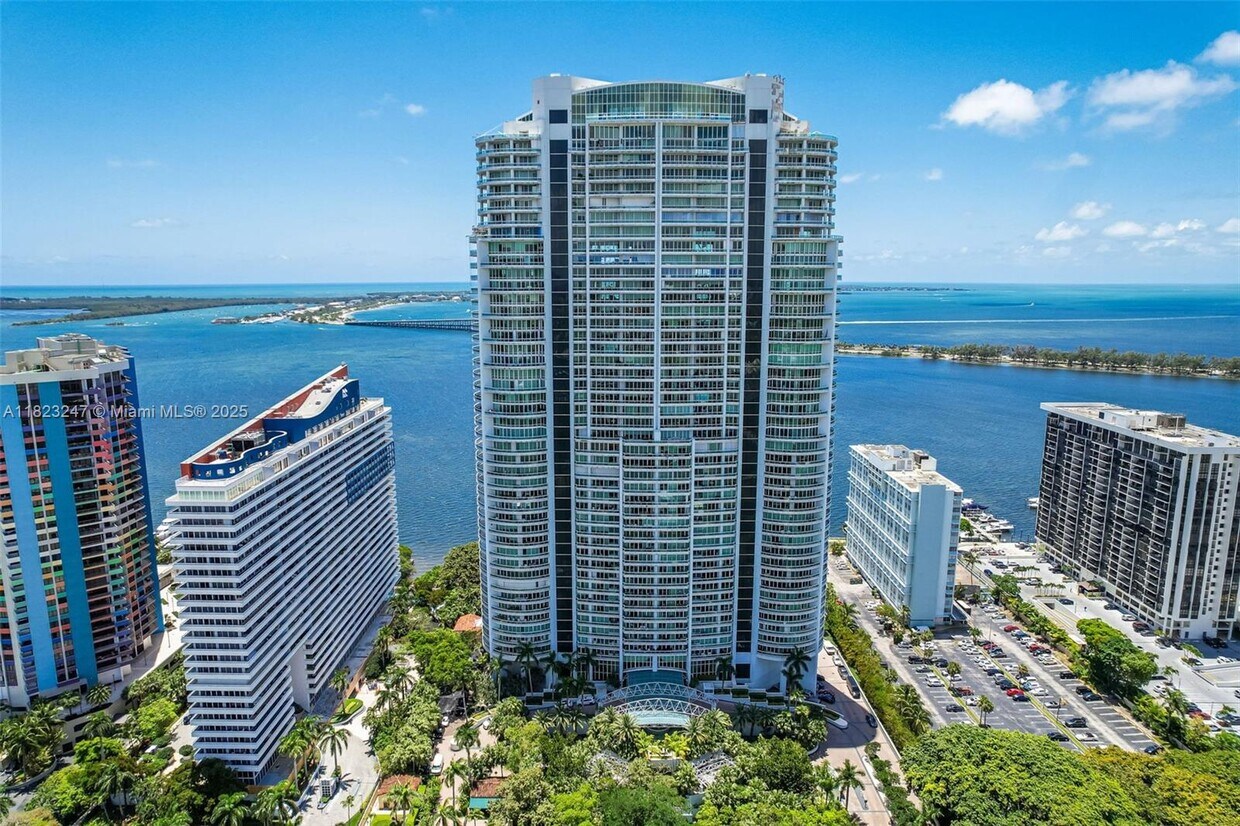 Foto principal - 1643 Brickell Ave