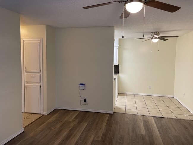 Building Photo - 2111 NW Lindy Ave