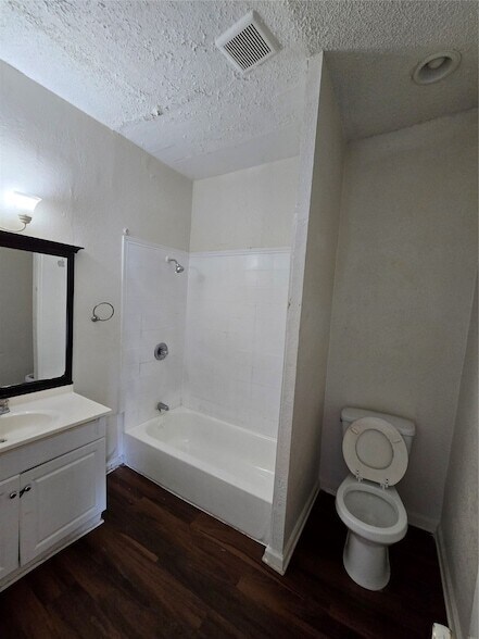 Foto del edificio - 3265 W Camp Wisdom Rd