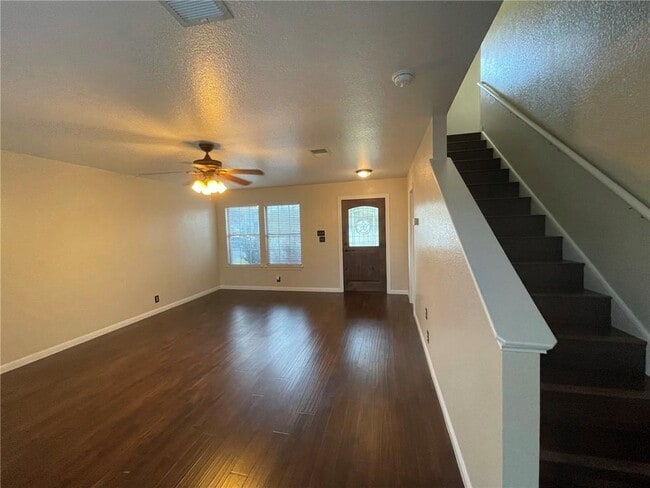 Foto del edificio - 102 Brentwood Dr