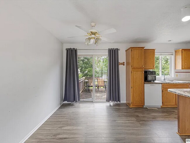 Foto del edificio - 6726 N 111th St