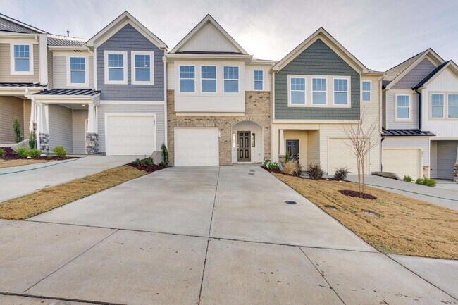 Foto del edificio - 3-Bed Townhouse in Franklinton with Update...