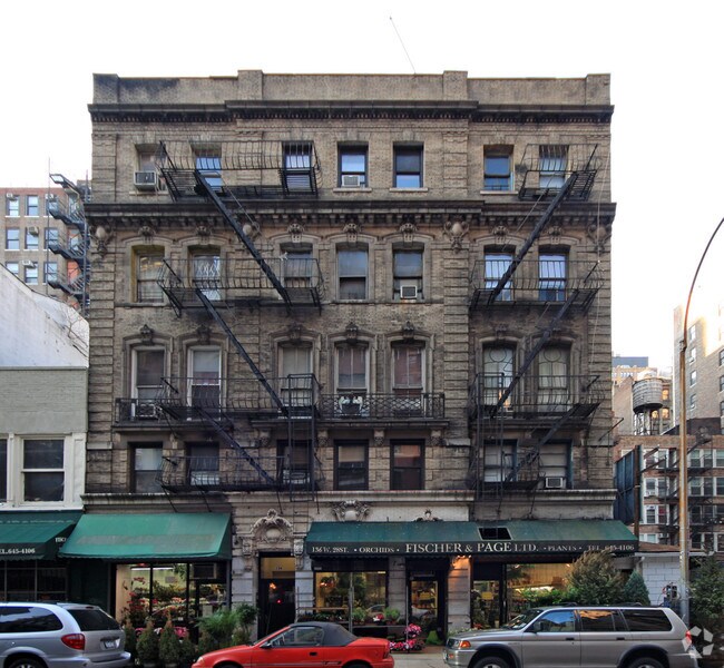 Building Photo - 136-138 W 28th St