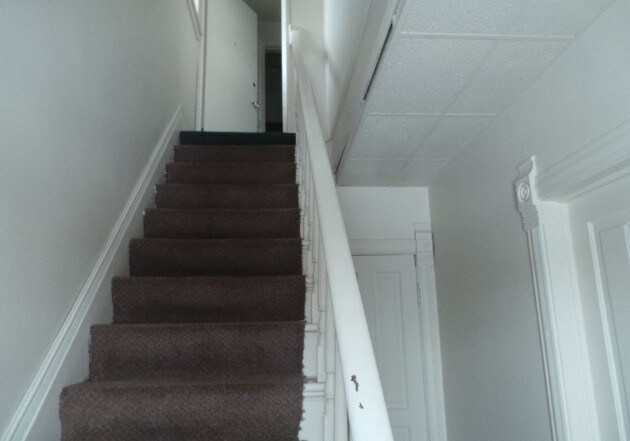 ENTRANCE - 400 Adams St
